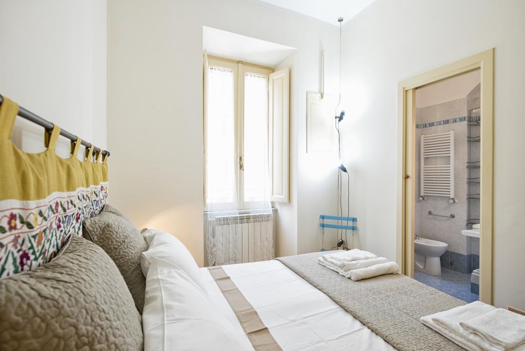 Casa Elena - Italyholidayhouse ローマ 部屋 写真