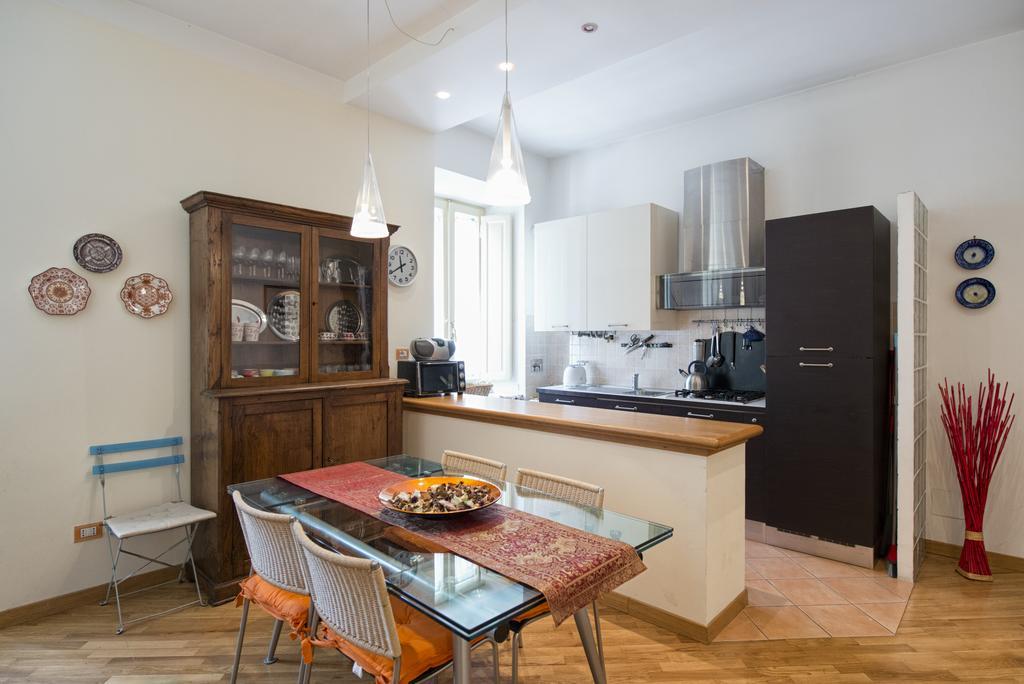 Casa Elena - Italyholidayhouse ローマ 部屋 写真